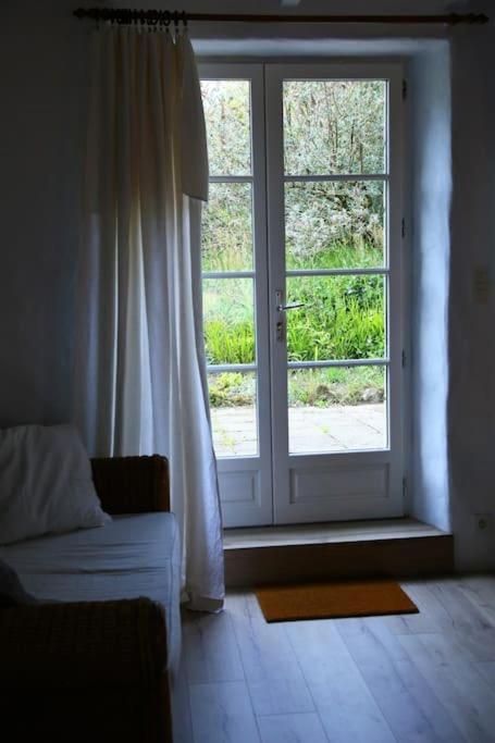 Relax With Art And Nature Mellionnec Bagian luar foto