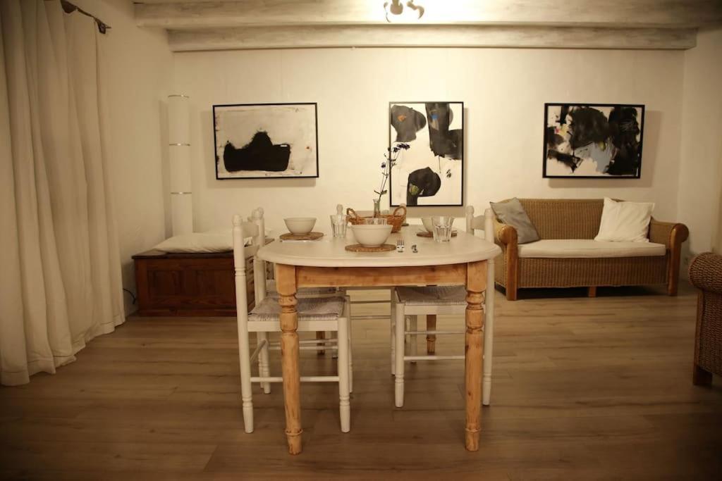 Relax With Art And Nature Mellionnec Bagian luar foto