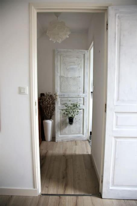 Relax With Art And Nature Mellionnec Bagian luar foto